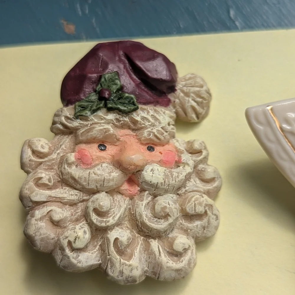 🎄 Festive Pins Santa and Angel Holiday Decor Set Vintage 1970s
